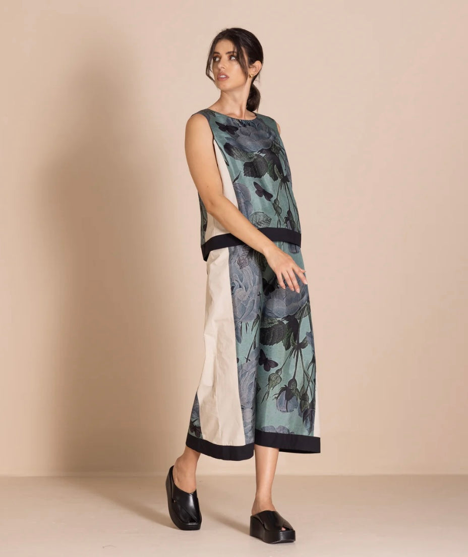Butterfly Panel Top