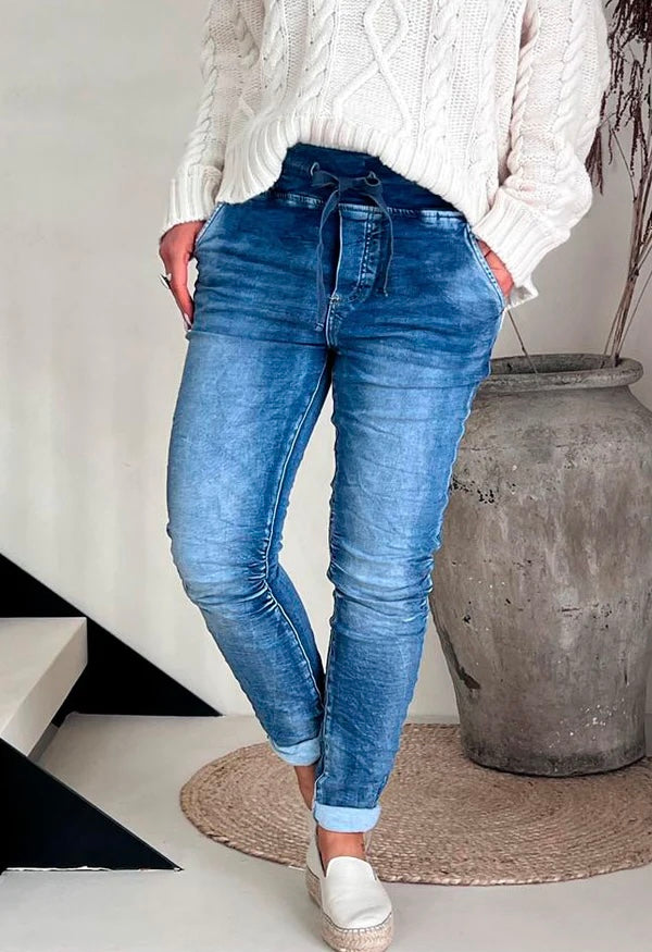 Perfect Denim Jogger - Mid Wash