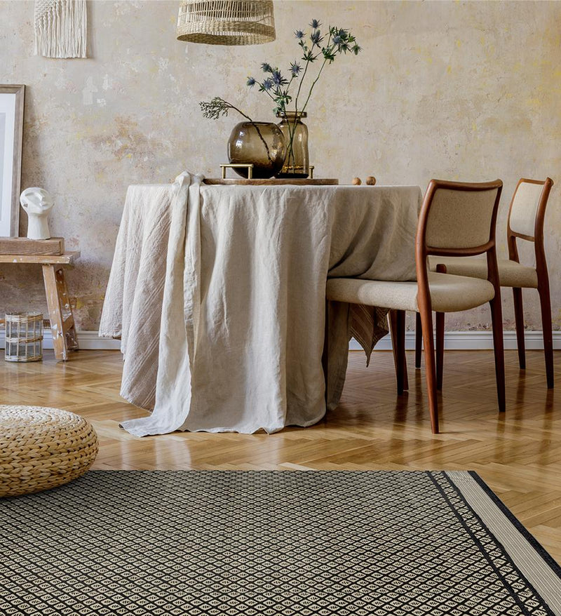 Jaipur Black Vinyl Mat