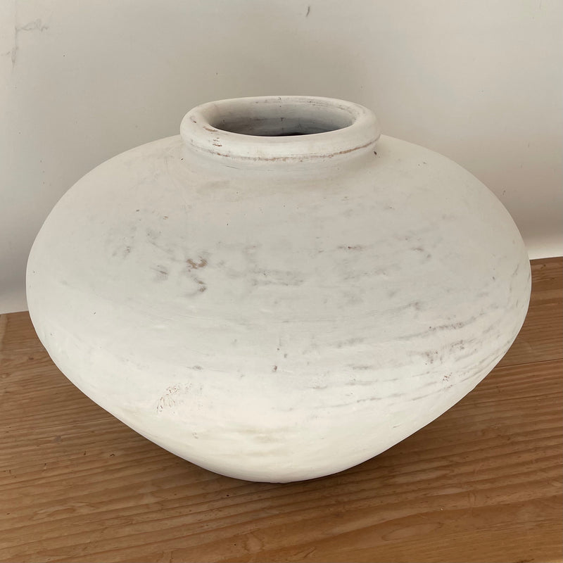 Medium Clay Pot