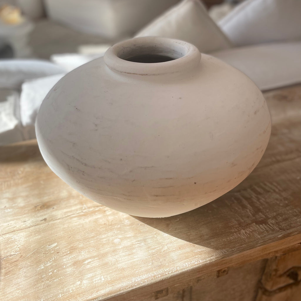Medium Clay Pot