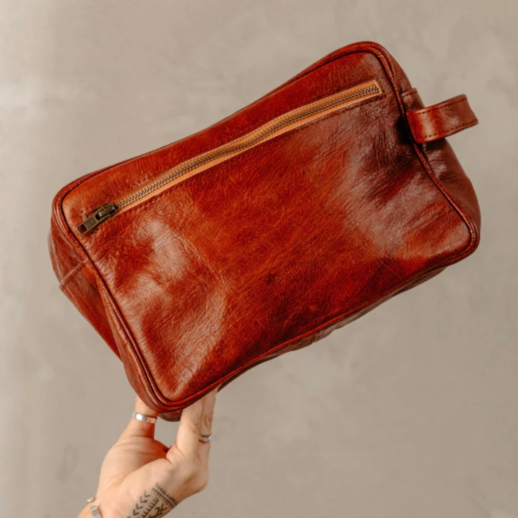 Nate Leather Wash Bag